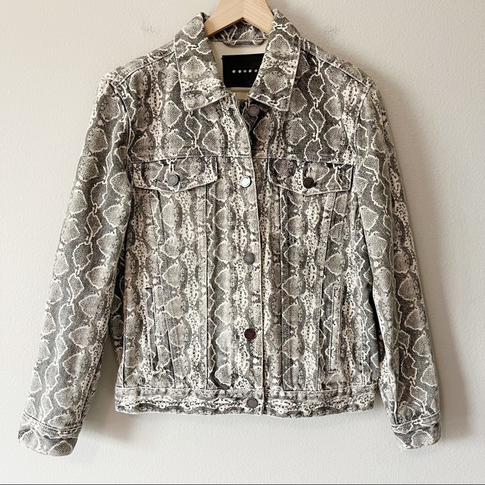 Blanknyc Snake Along Python Print Denim Jacket Bu… - image 5